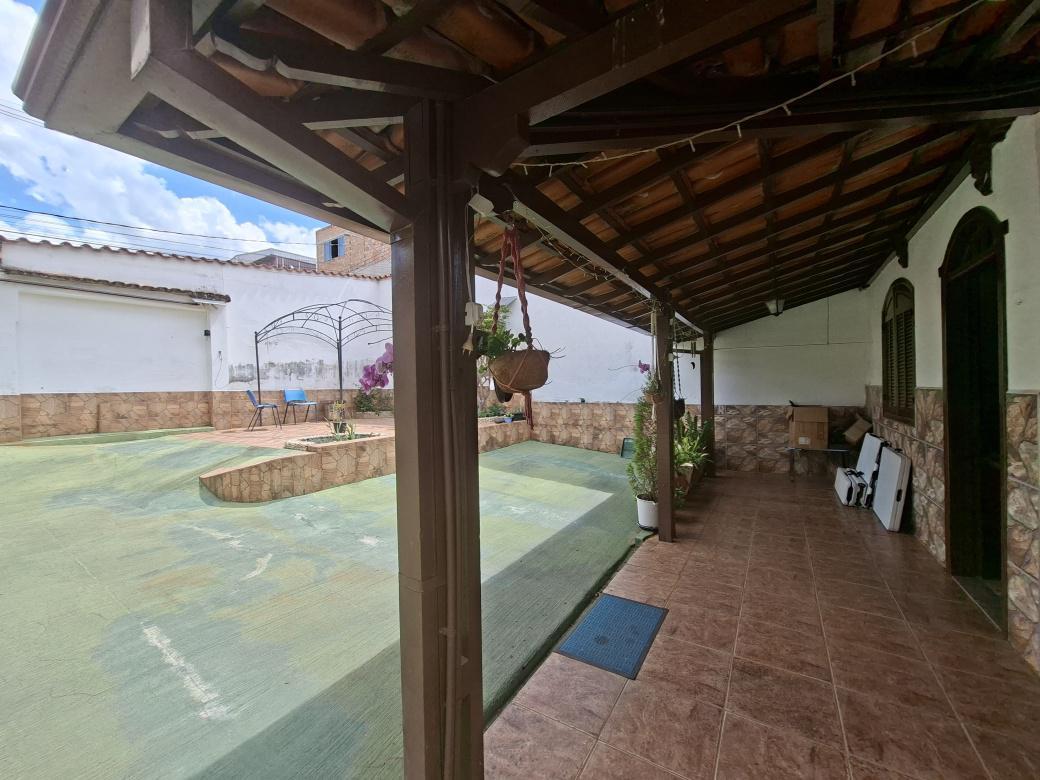 Casa, Vera Cruz, 3 Quartos, 5 Vagas, 1 Suíte