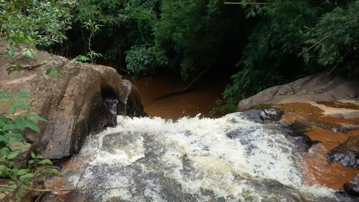 Fazenda, Bicuíba, 4 Quartos, 10 Vagas, 2 Suítes
