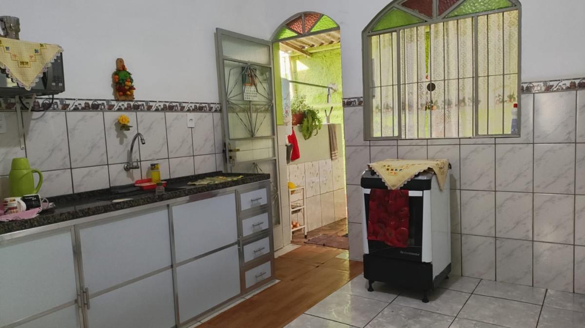 Casa, Novo Santa Cecília (barreiro), 3 Quartos, 3 Vagas