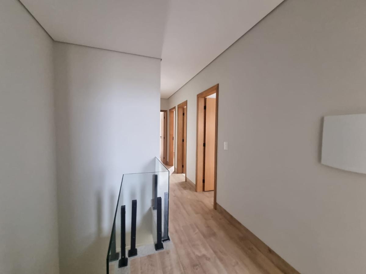Casa, Jaraguá, 4 Quartos, 4 Vagas, 1 Suíte