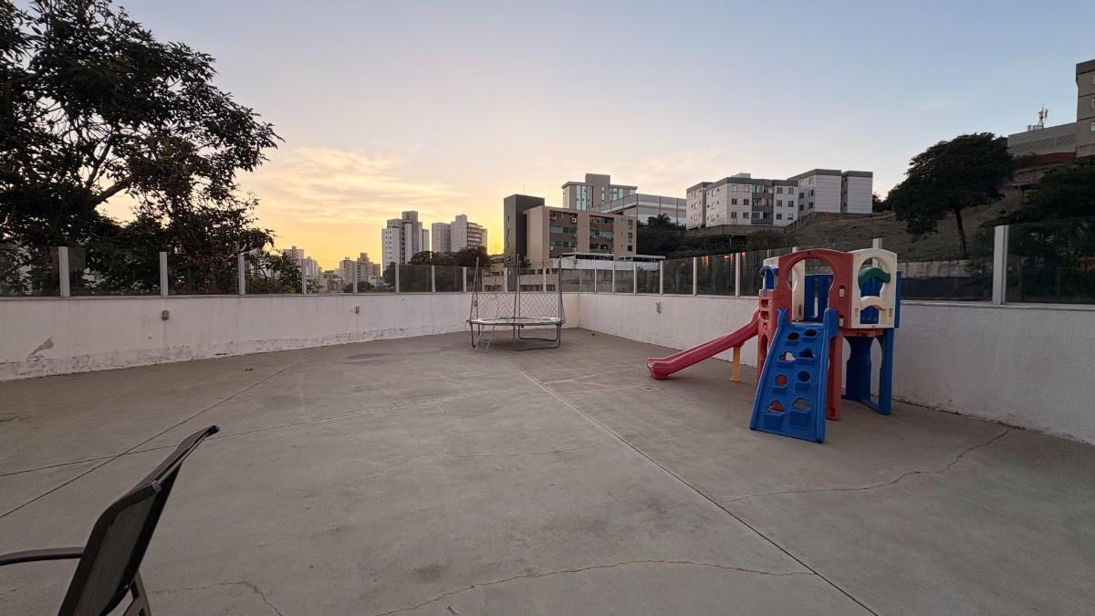 Apartamento, Estoril, 3 Quartos, 2 Vagas, 1 Suíte