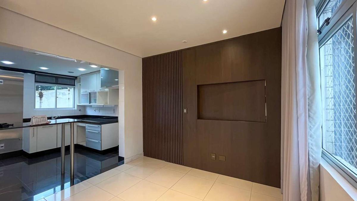 Apartamento, Coração de Jesus, 4 Quartos, 3 Vagas, 1 Suíte