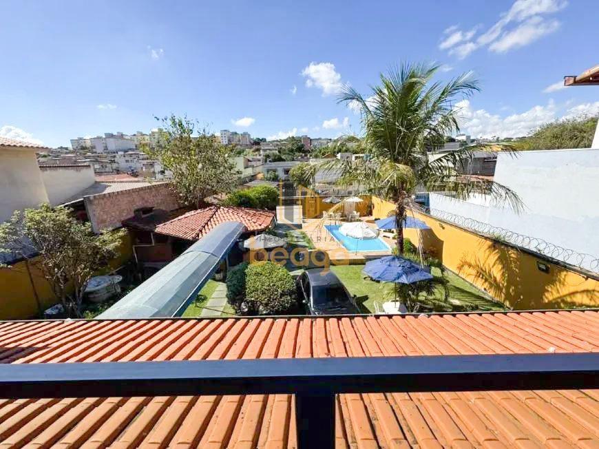 Casa, Parque Maracanã, 4 Quartos, 3 Vagas, 1 Suíte