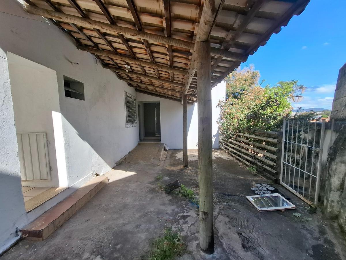 Casa, Cachoeirinha, 5 Quartos, 4 Vagas