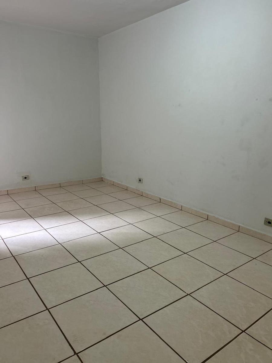 Casa, Centro, 3 Quartos, 0 Vaga, 1 Suíte