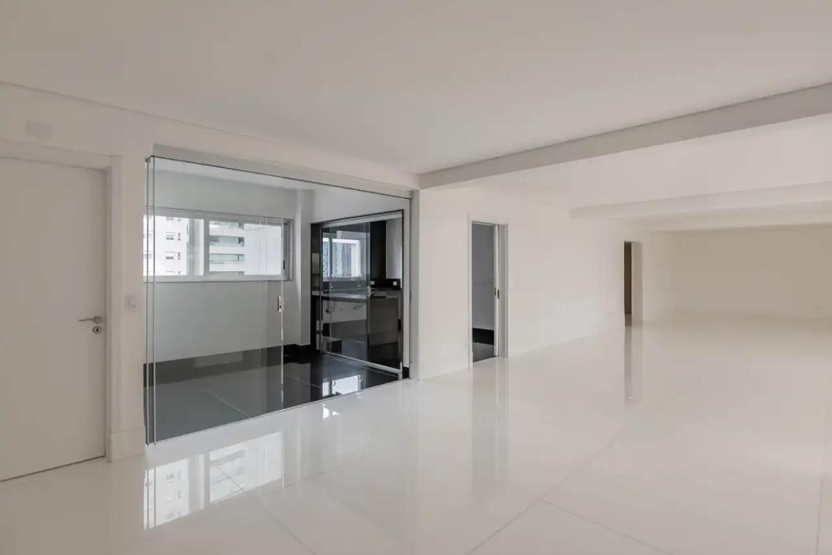 Apartamento, Vila da Serra, 4 Quartos, 4 Vagas, 2 Suítes