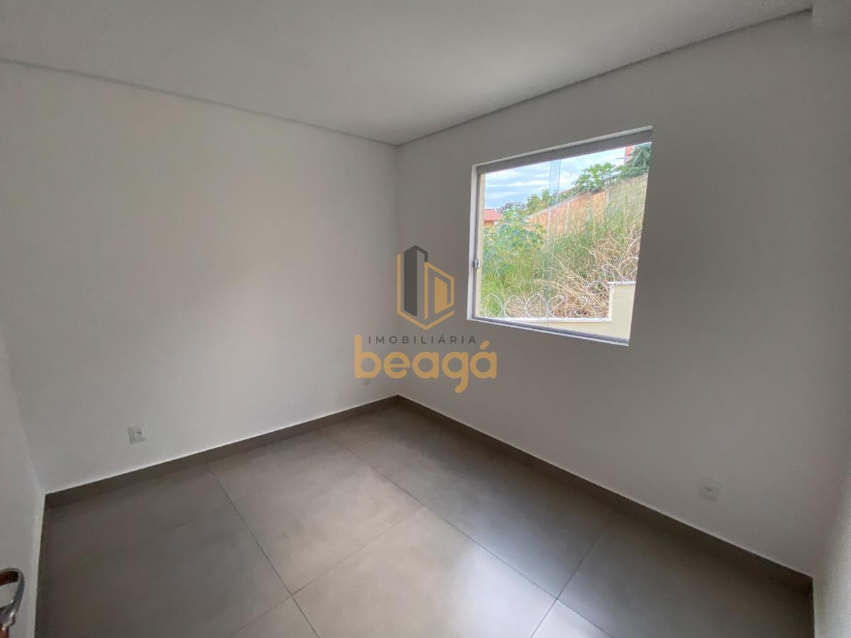 Casa, Parque Xangri-lá, 3 Quartos, 2 Vagas, 1 Suíte