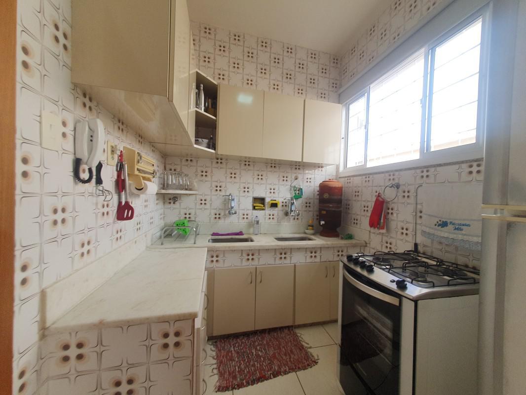 Casa, Jardim América, 4 Quartos, 4 Vagas, 1 Suíte