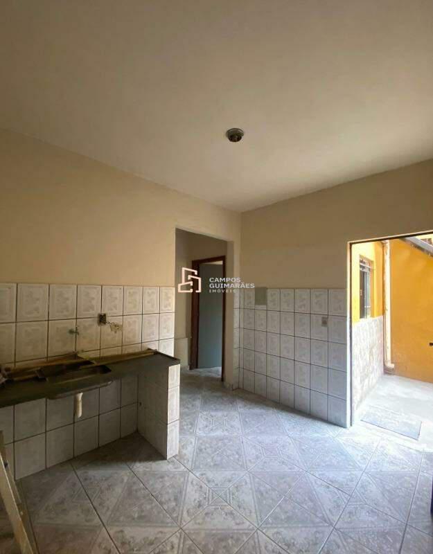 Casa, Das Industrias I (barreiro), 1 Quarto, 1 Vaga, 1 Suíte