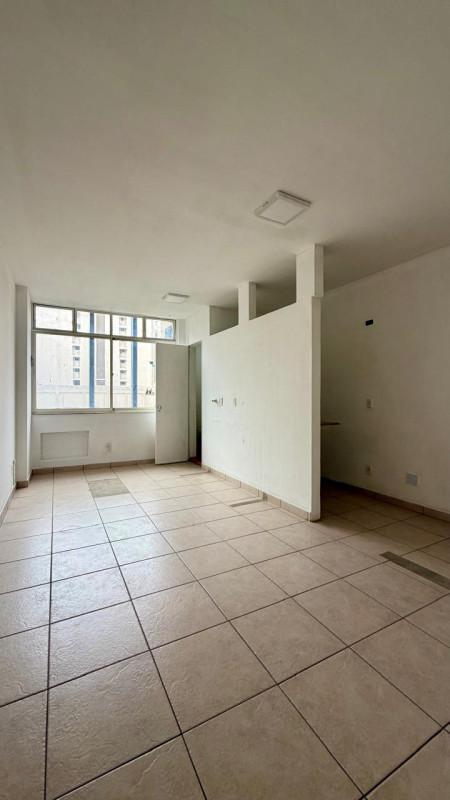 Sala, Centro, 0 Quarto, 1 Vaga