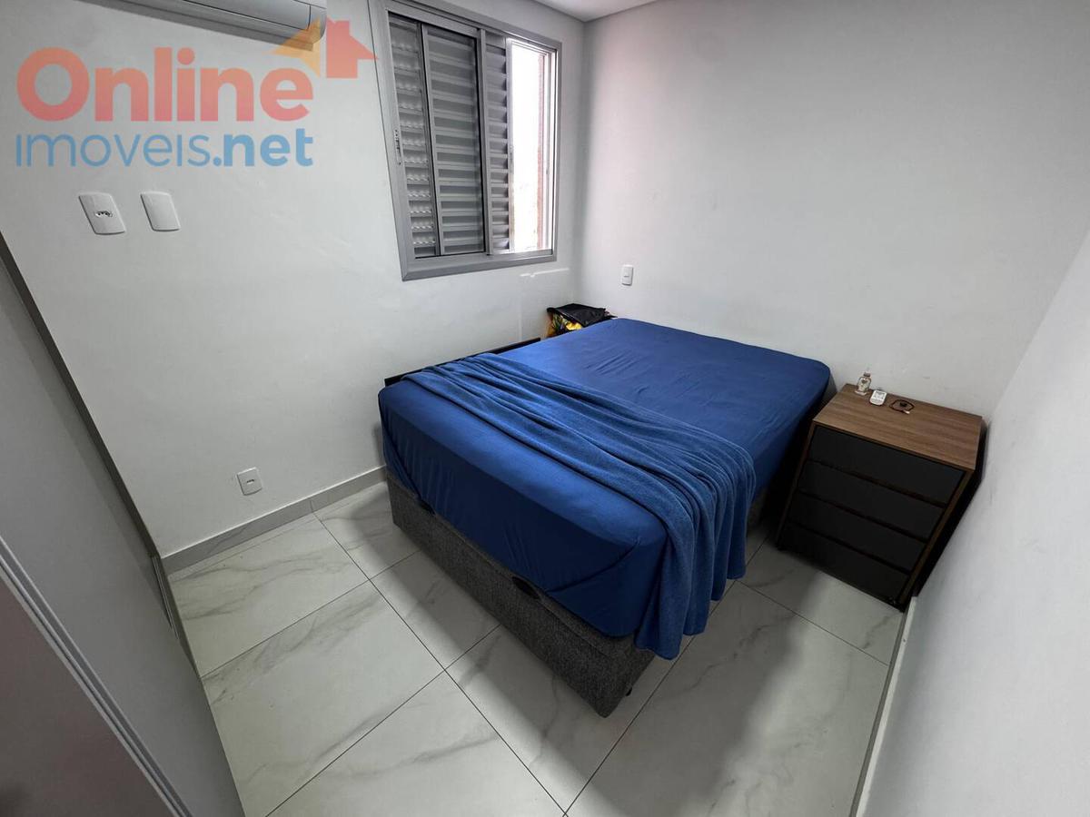 Apartamento, Sagrada Família, 2 Quartos, 0 Vaga, 1 Suíte