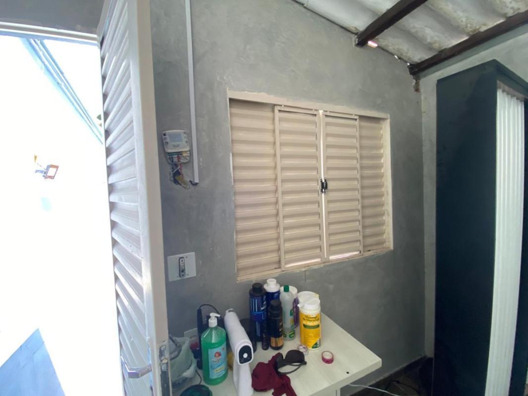 Casa, Estrela do Oriente, 3 Quartos, 2 Vagas, 1 Suíte