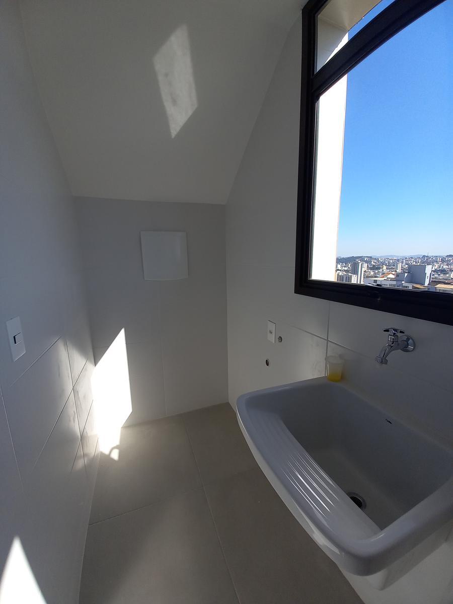 Cobertura, Alto Barroca, 2 Quartos, 2 Vagas, 2 Suítes
