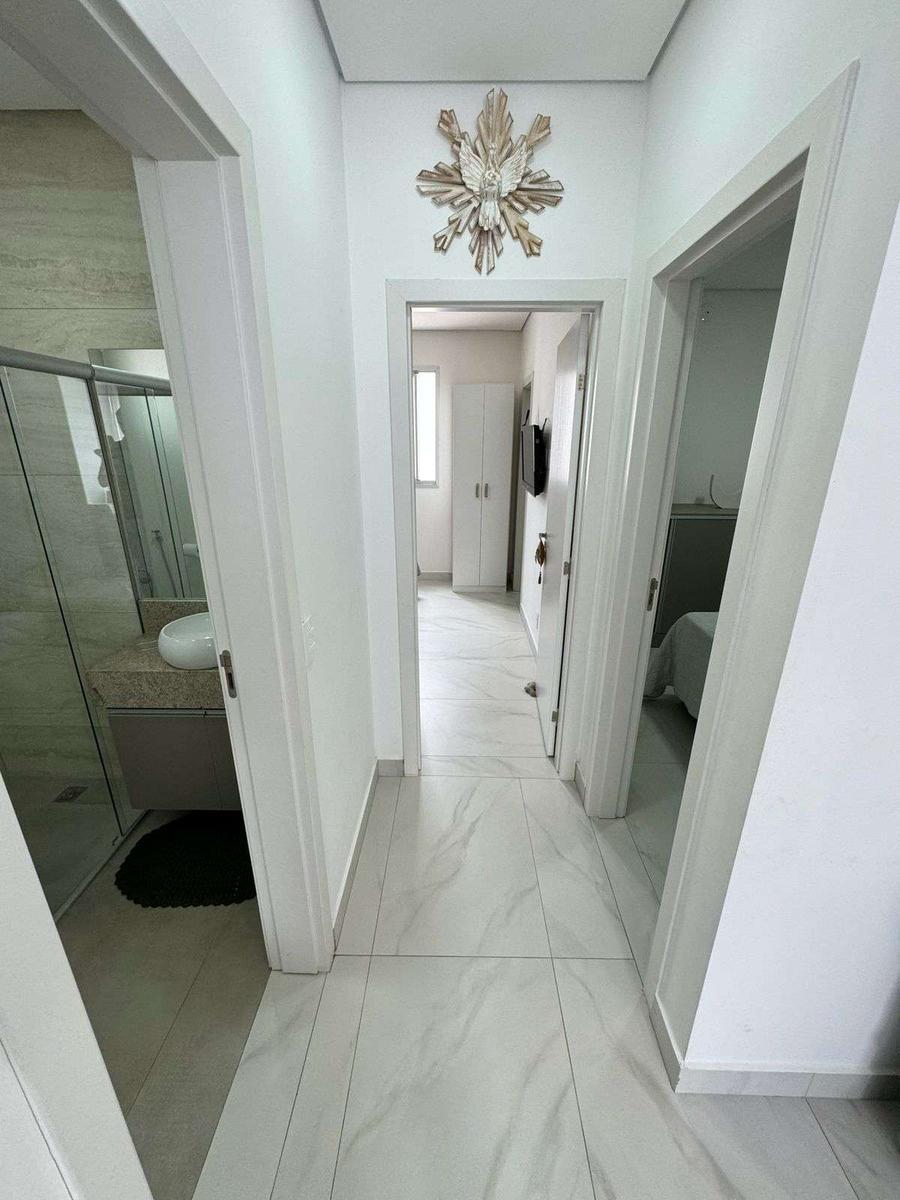 Apartamento, Sagrada Família, 2 Quartos, 2 Vagas, 1 Suíte