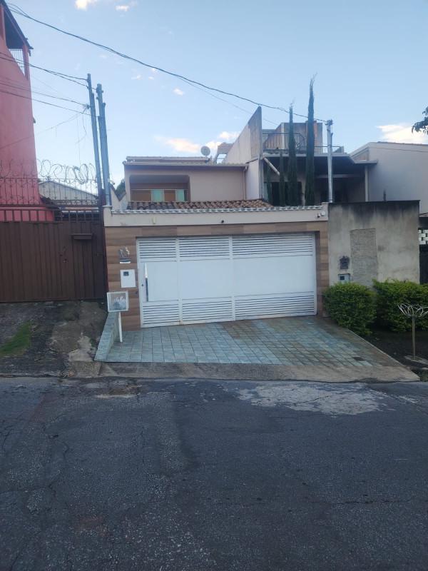 Casa, Vale das Amendoeiras, 3 Quartos, 4 Vagas, 1 Suíte