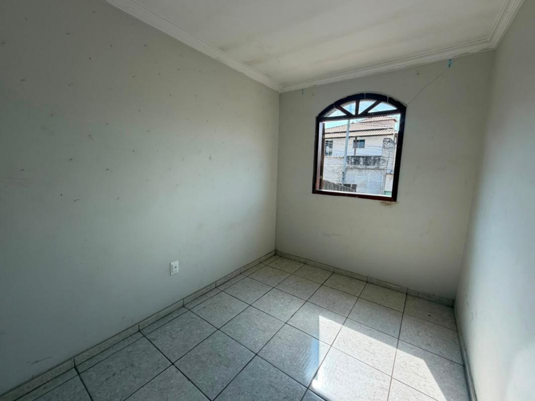 Casa, Industrial, 3 Quartos, 2 Vagas