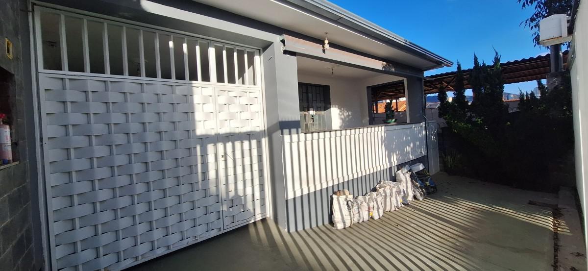 Casa, Sagrada Família, 3 Quartos, 2 Vagas