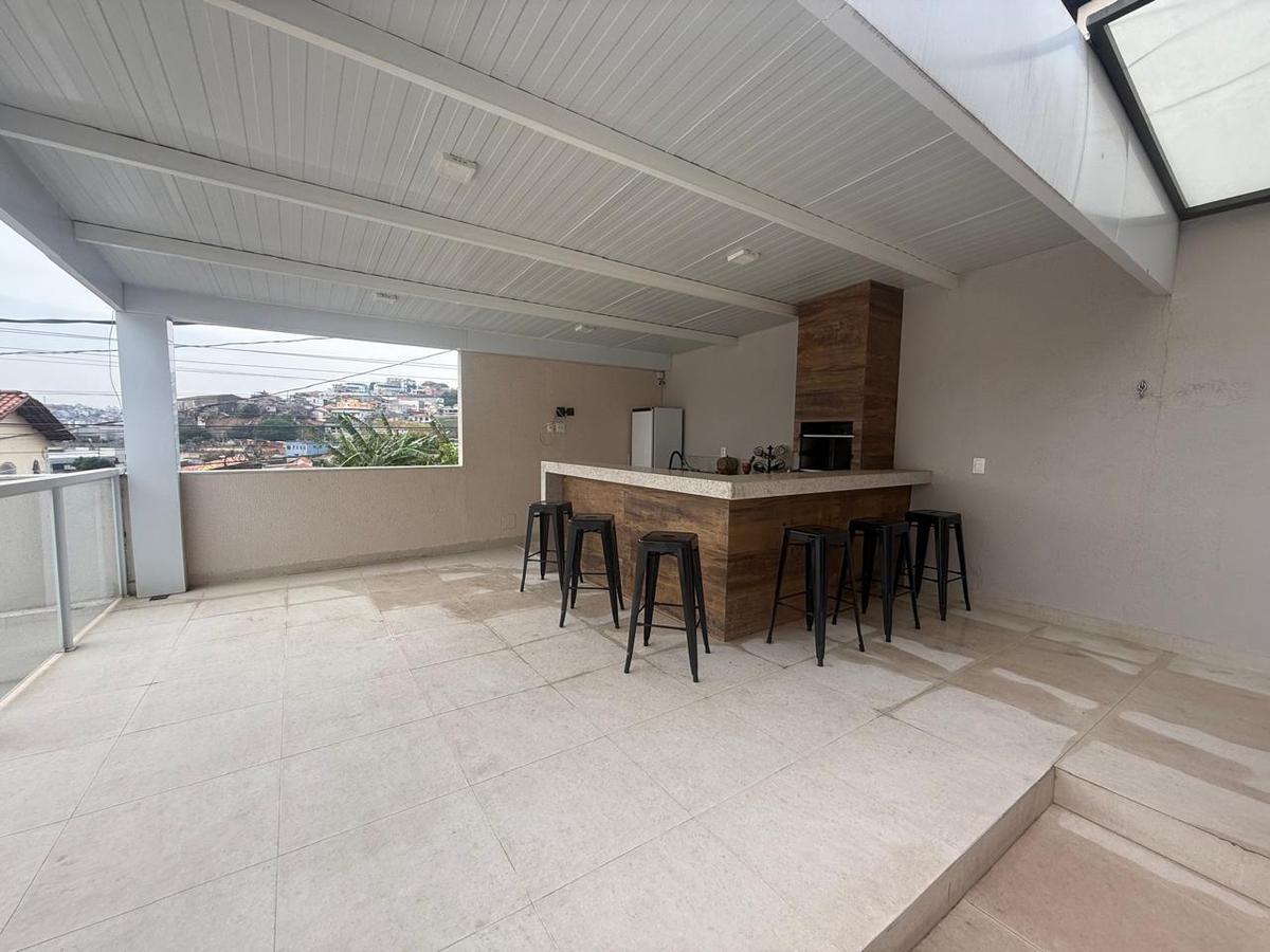 Casa, Cachoeirinha, 3 Quartos, 2 Vagas