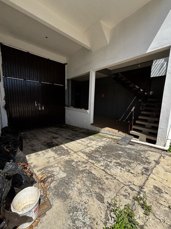 Galpão, Nova Floresta, 0 Quarto, 20 Vagas