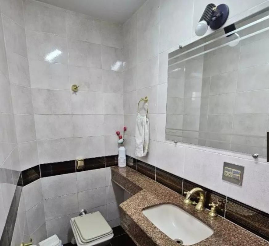 Casa, Castelo, 4 Quartos, 3 Vagas, 2 Suítes