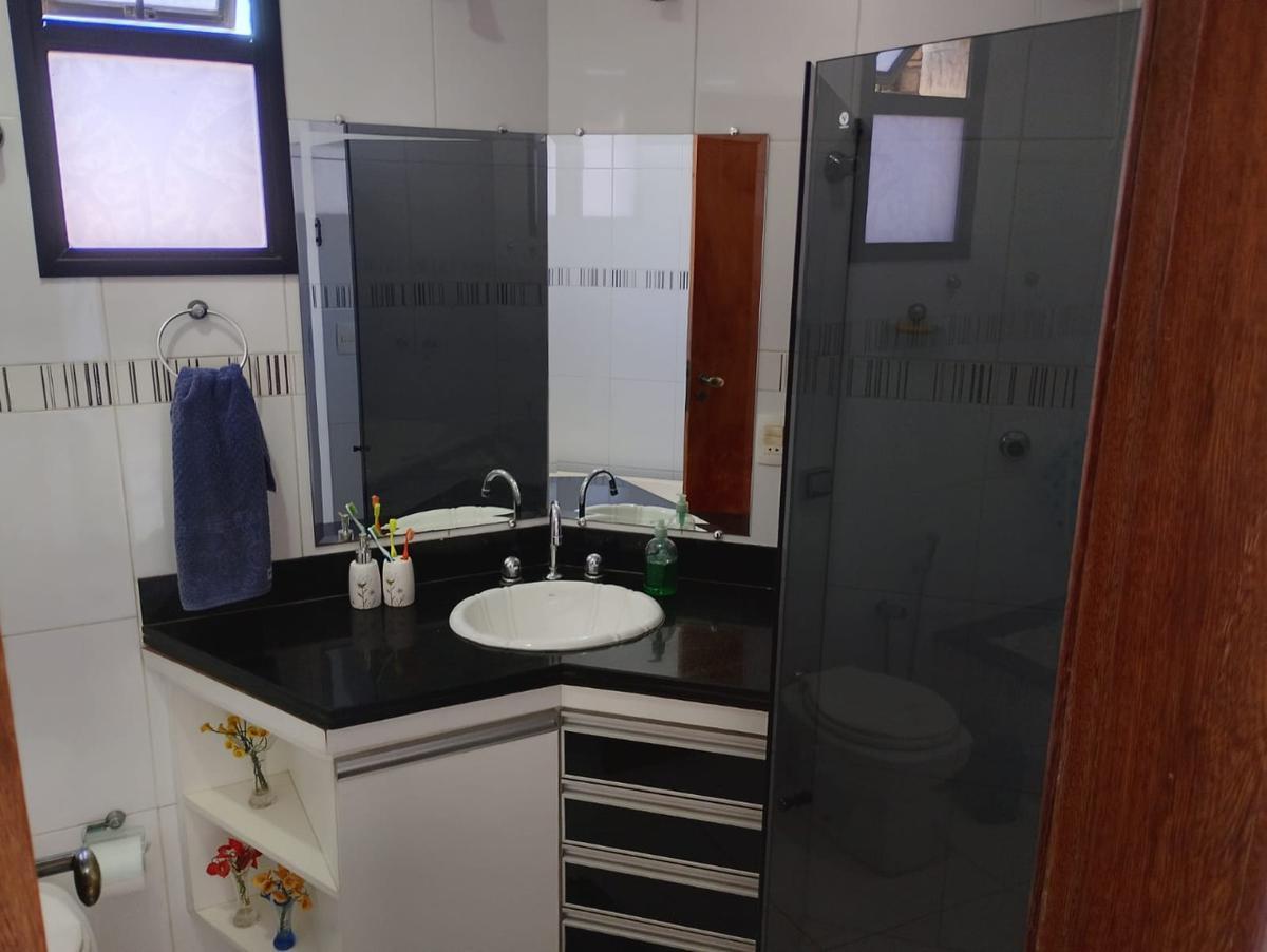 Casa, São Bernardo, 5 Quartos, 4 Vagas, 2 Suítes