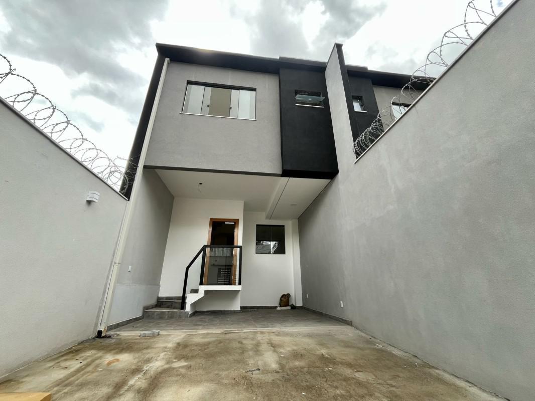 Casa, Cândida Ferreira, 3 Quartos, 2 Vagas, 1 Suíte