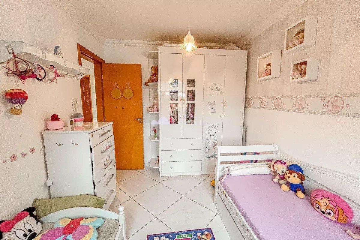 Apartamento, Santa Terezinha, 3 Quartos, 2 Vagas, 1 Suíte