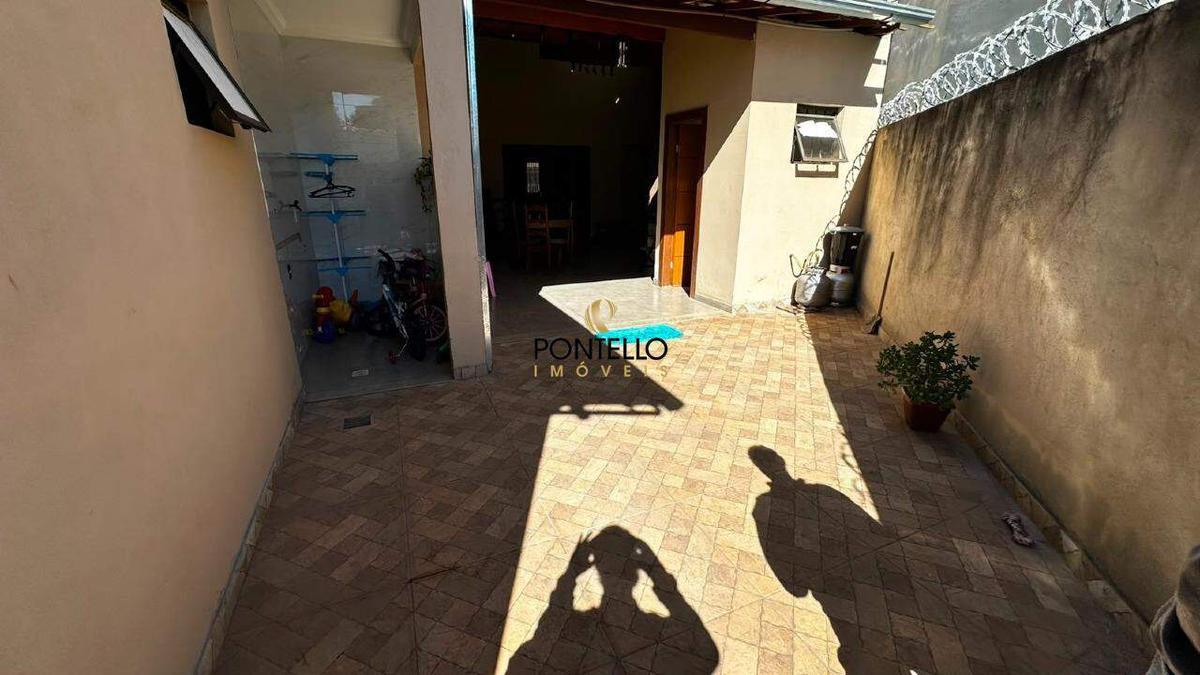 Casa, Nossa Senhora do Carmo, 3 Quartos, 2 Vagas, 1 Suíte