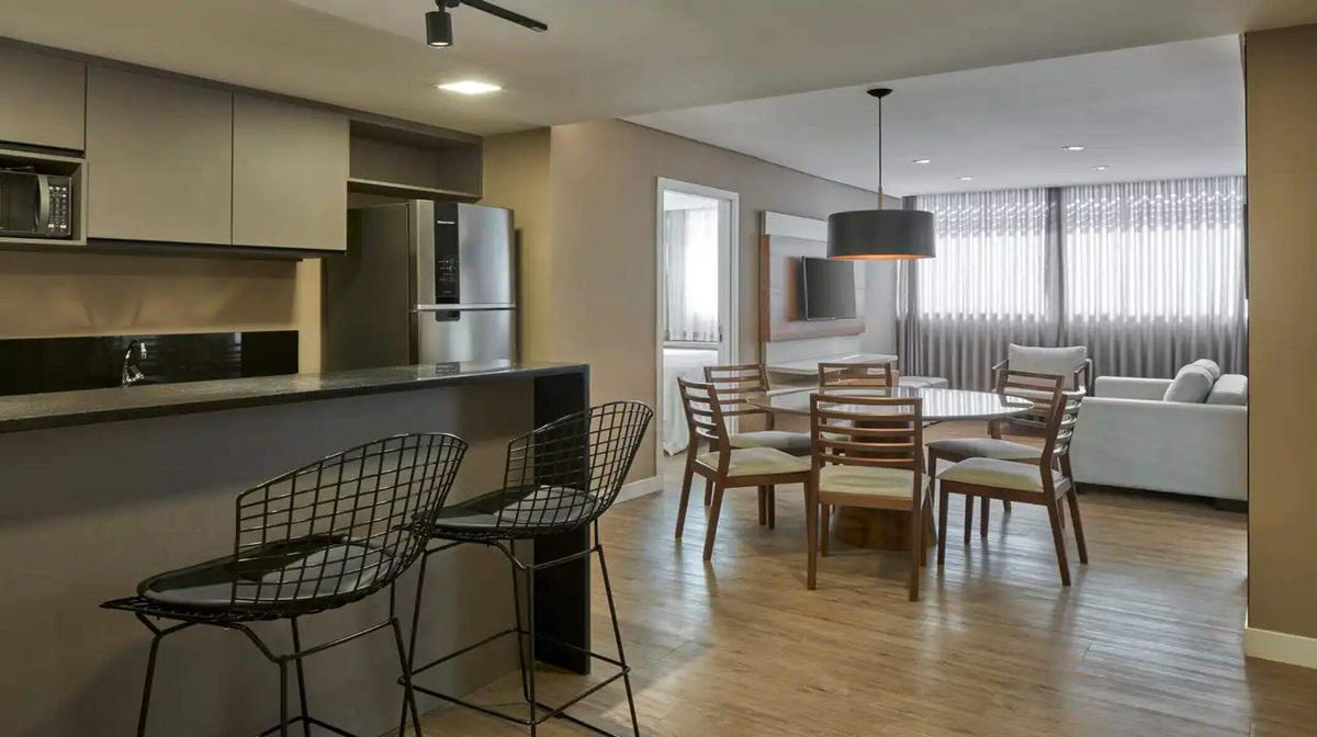 Apartamento, Estoril, 1 Quarto, 0 Vaga, 1 Suíte