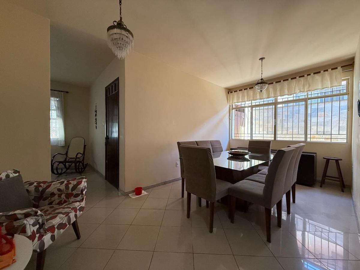 Casa, Itapoã, 3 Quartos, 4 Vagas, 1 Suíte