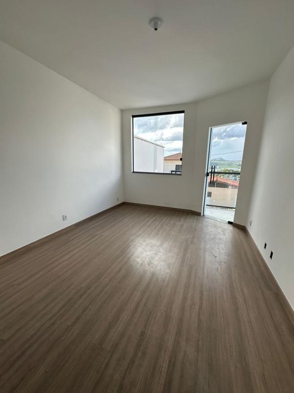 Casa, Masterville, 3 Quartos, 5 Vagas, 1 Suíte