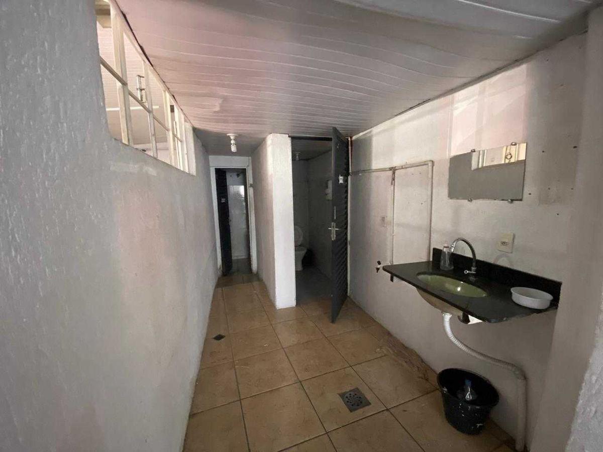 Galpão, Colégio Batista, 0 Quarto, 0 Vaga