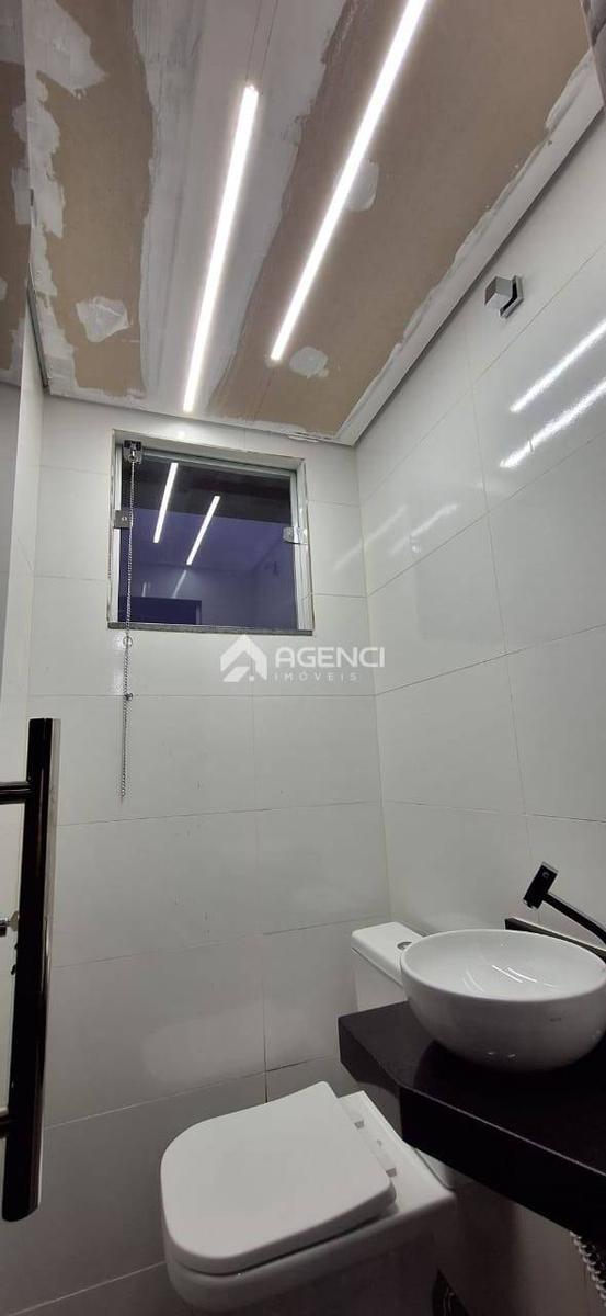 Casa, Parque Xangri-lá, 2 Quartos, 0 Vaga, 0 Suíte