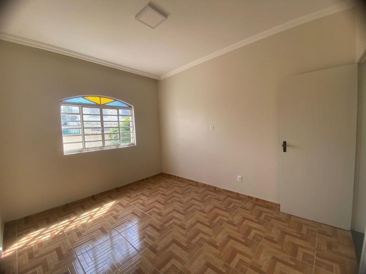 Casa, Eldorado, 3 Quartos, 2 Vagas, 1 Suíte