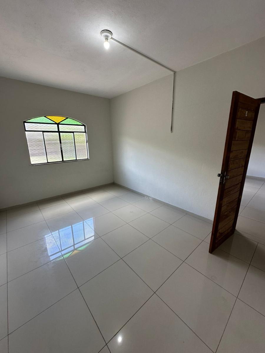 Casa, São José, 3 Quartos, 0 Vaga, 1 Suíte