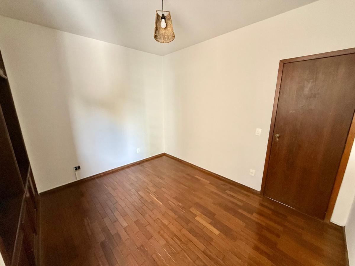 Apartamento, São José, 4 Quartos, 2 Vagas, 1 Suíte