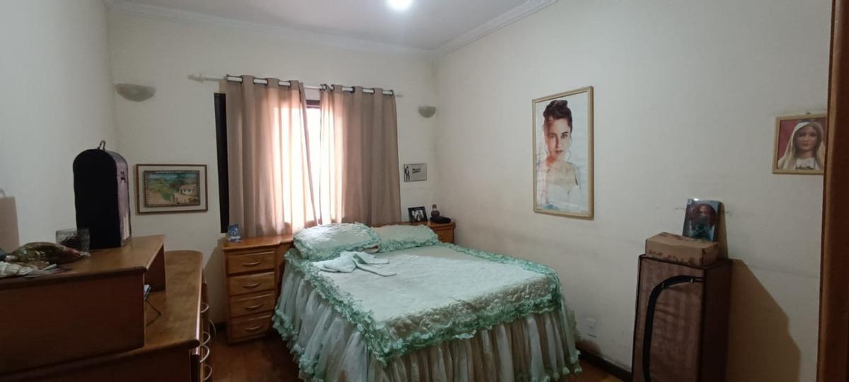 Casa, Milanez, 6 Quartos, 6 Vagas, 1 Suíte