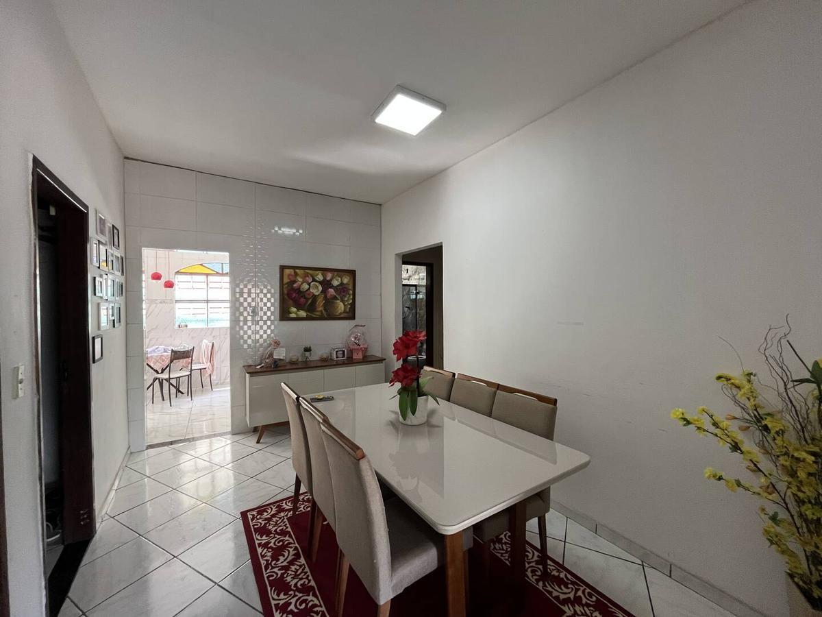 Casa, Caladinho, 4 Quartos, 2 Vagas