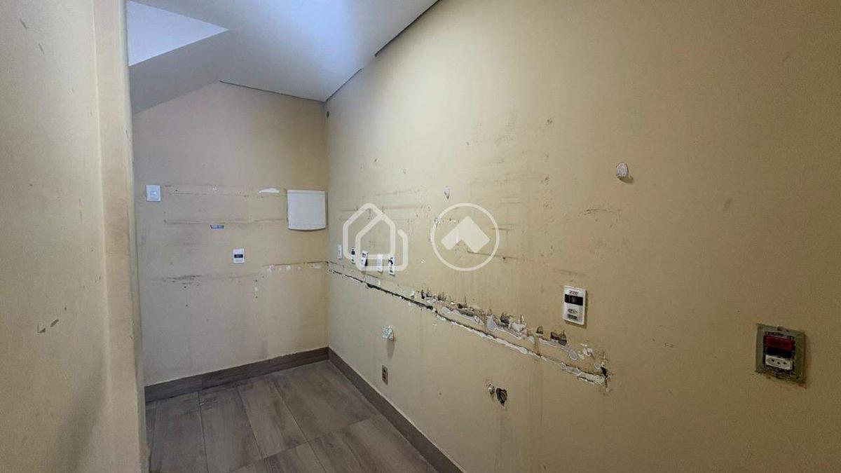 Loja, Buritis, 1 Vaga