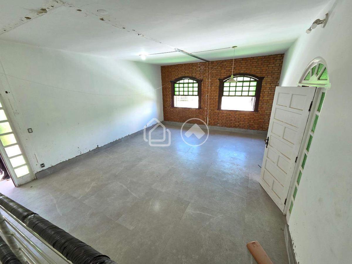 Casa, Buritis, 3 Quartos, 4 Vagas, 2 Suítes