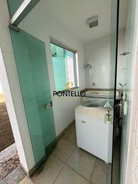 Casa, Castelo, 4 Quartos, 8 Vagas, 4 Suítes