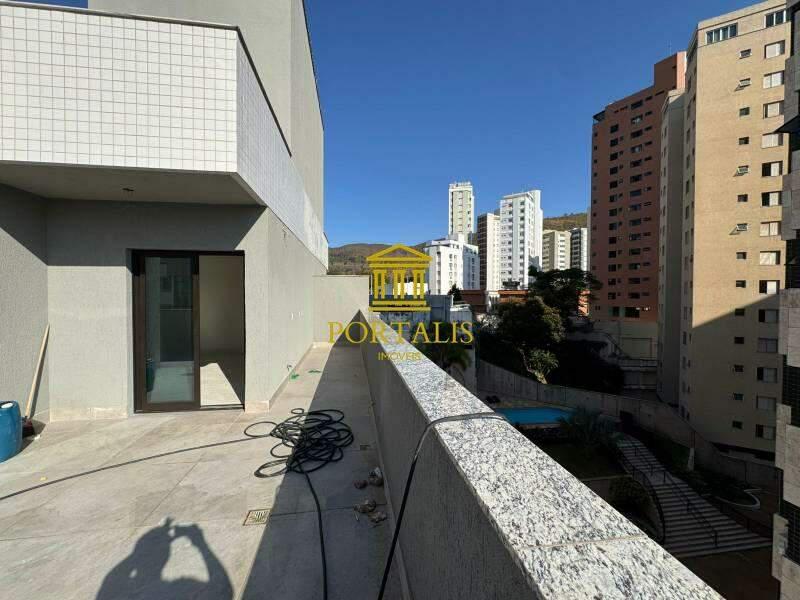 Cobertura, Sion, 2 Quartos, 2 Vagas, 2 Suítes