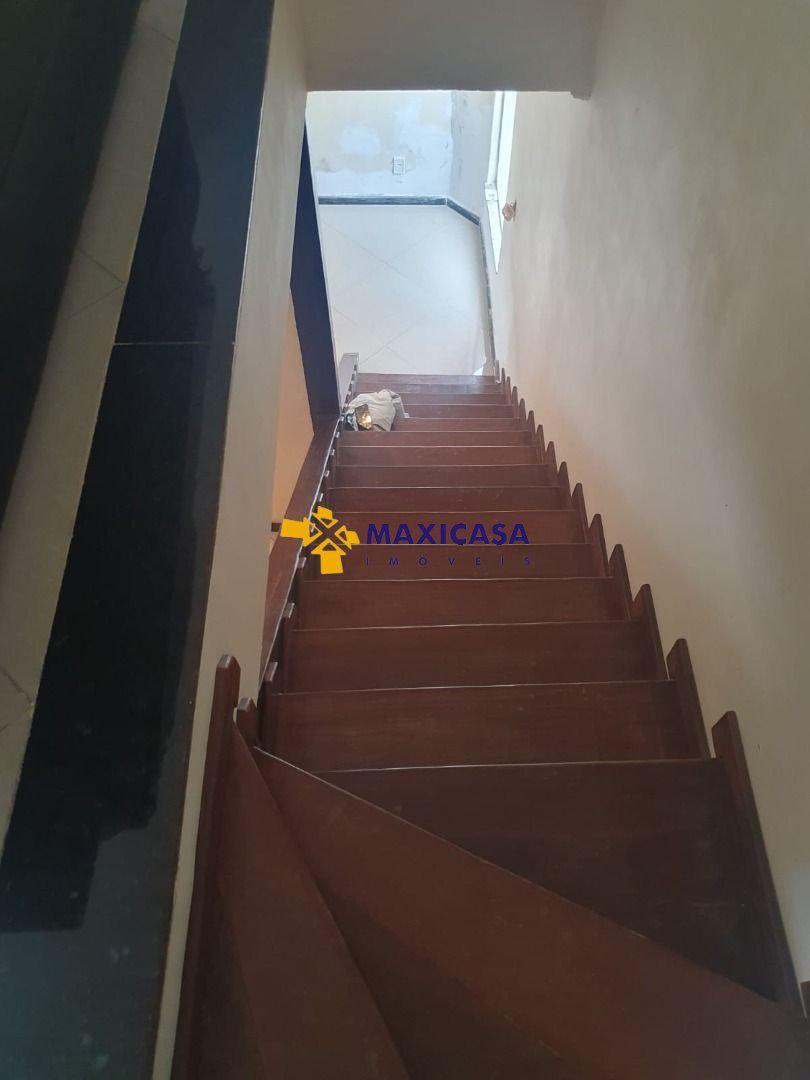 Casa, Trevo, 3 Quartos, 6 Vagas, 1 Suíte