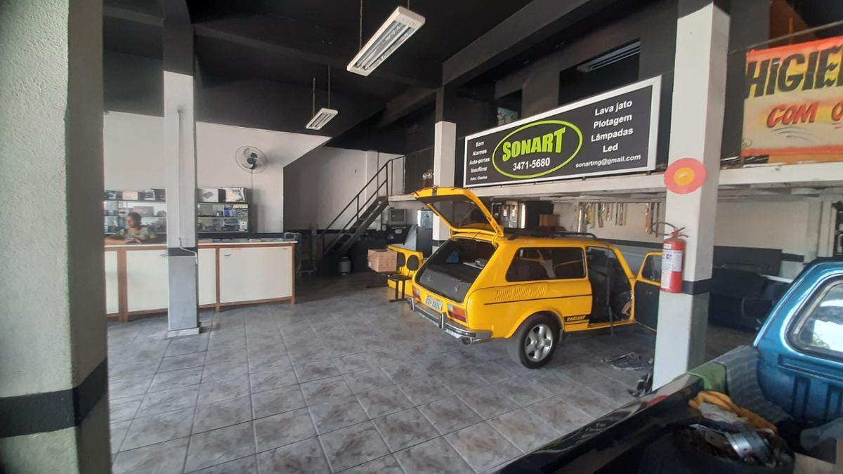 Prédio, Castelo, 0 Quarto, 15 Vagas