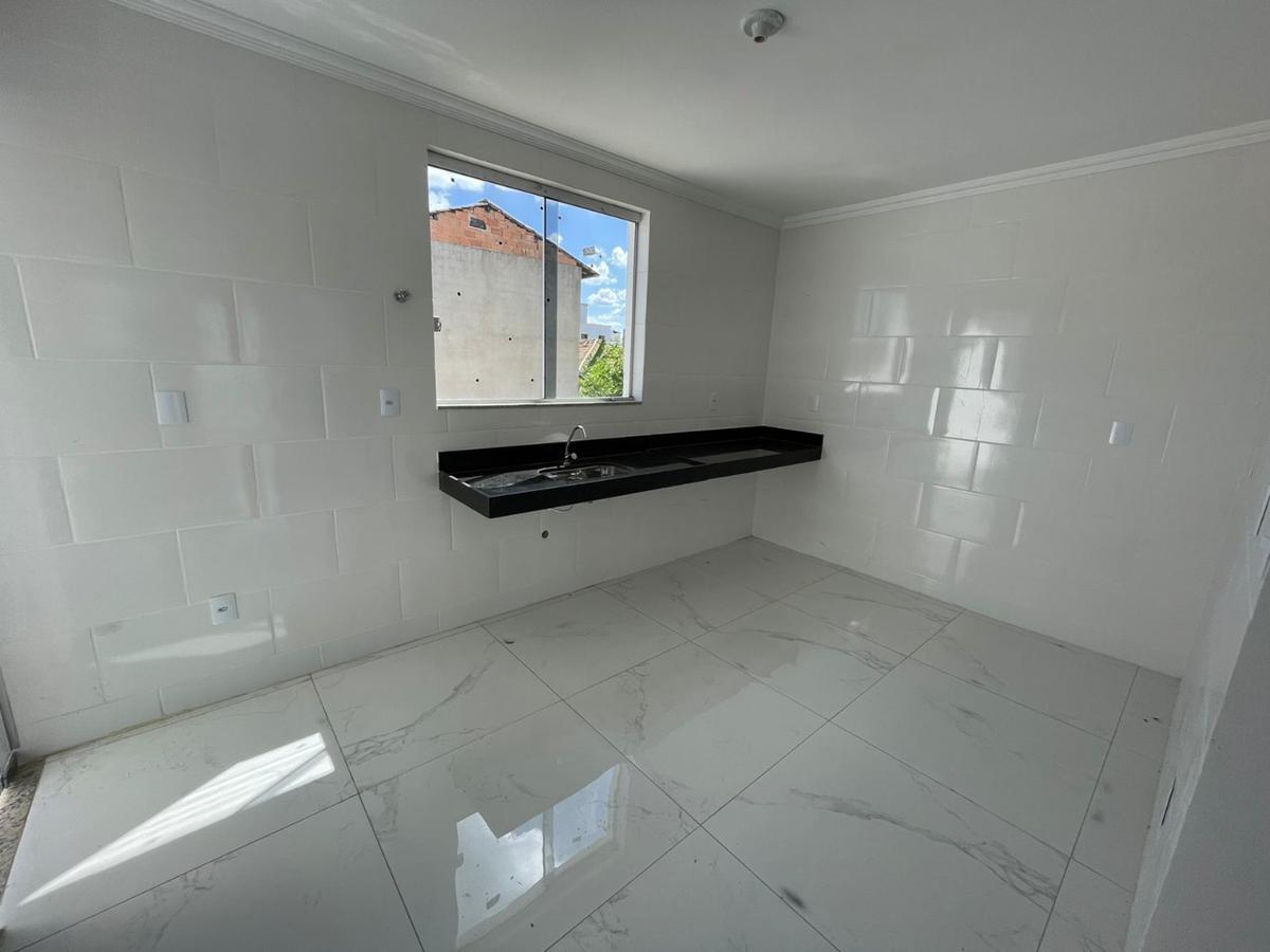 Casa, Xangri-lá, 3 Quartos, 4 Vagas, 1 Suíte