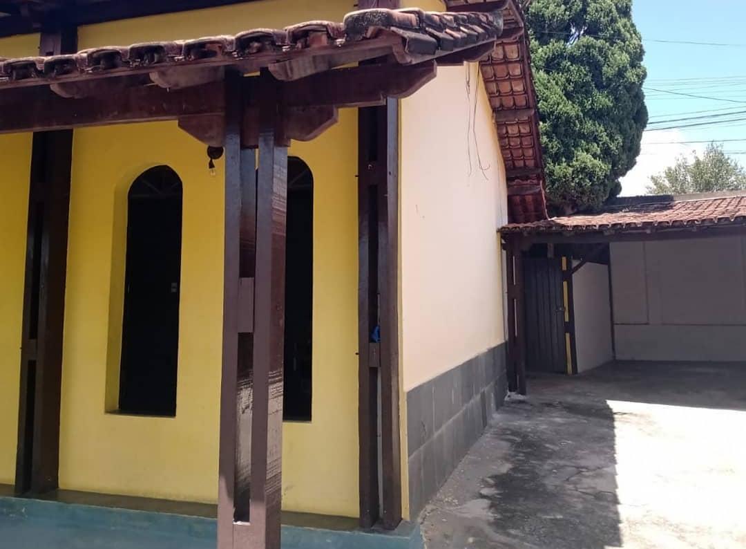 Casa, Letícia, 4 Quartos, 3 Vagas, 1 Suíte