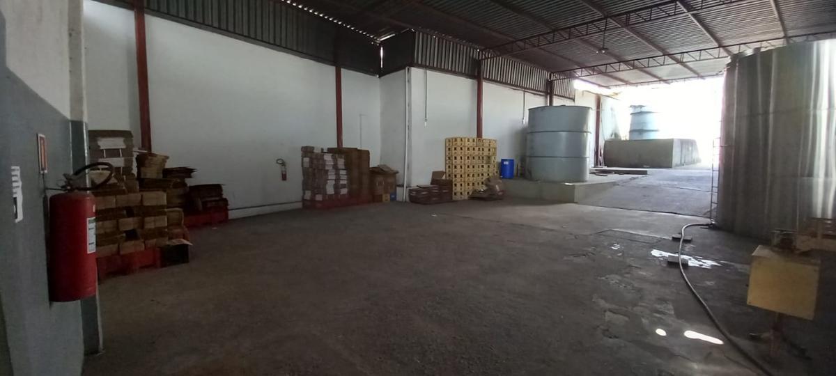 Galpão, Caiçaras, 2 Quartos, 20 Vagas