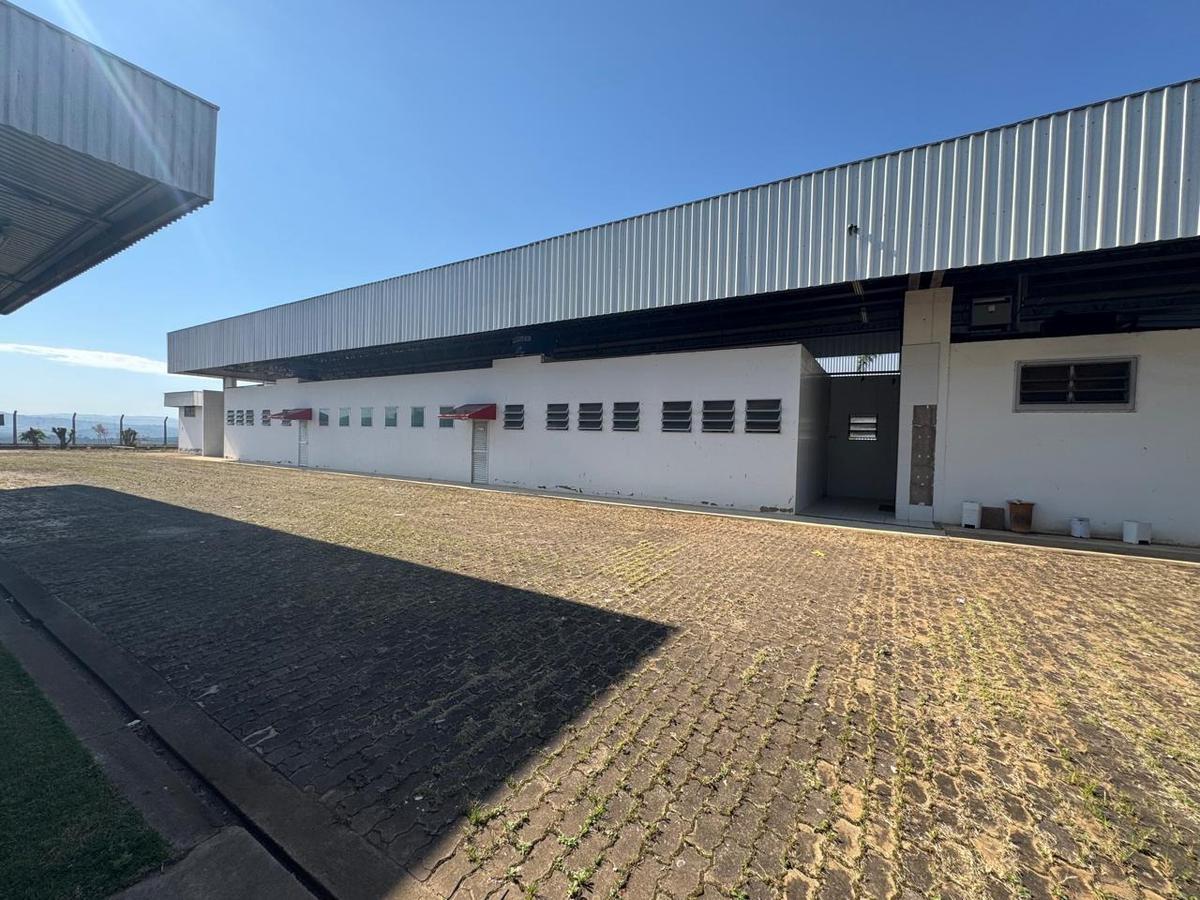 Galpão, Distrito Industrial Cláudio Galvão Nogueira, 0 Quarto, 0 Vaga