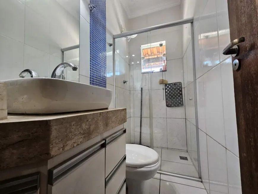 Casa, Santa Branca, 3 Quartos, 2 Vagas, 1 Suíte