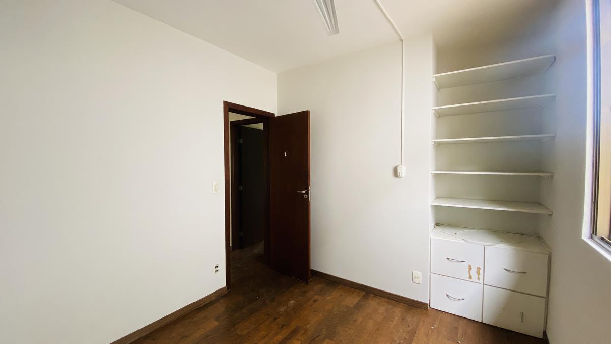 Casa, Castelo, 4 Quartos, 2 Vagas, 2 Suítes